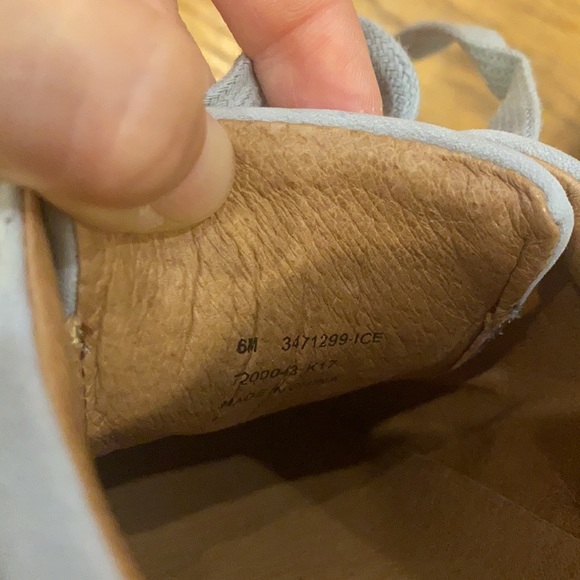 NWOB Frye Suede Grey Ivy Low Lace with Marbled Soles Size 6 - Picture 8 of 8